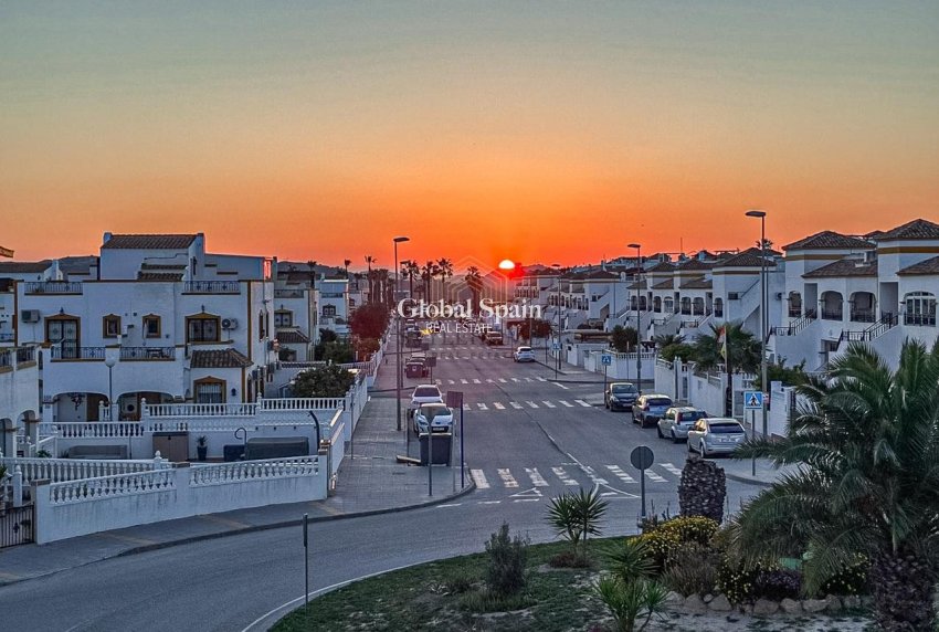 Venta - APARTAMENTO -
VISTABELLA GOLF  - Entre Naranjos Vistabella Golf