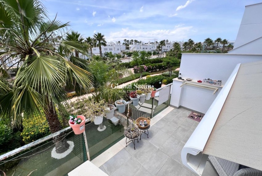 Venta - APARTAMENTO -
VISTABELLA GOLF  - Inland