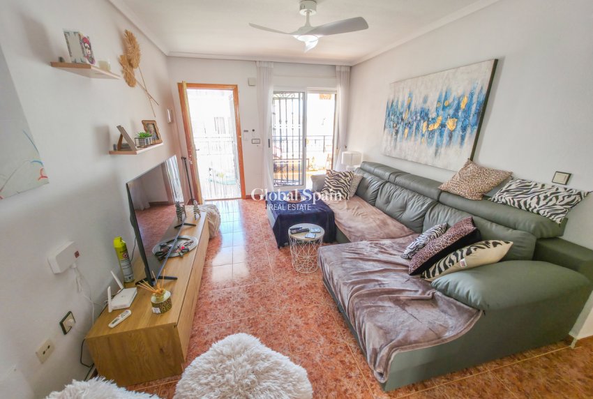 Venta - APARTAMENTO -
VISTABELLA GOLF  - Inland
