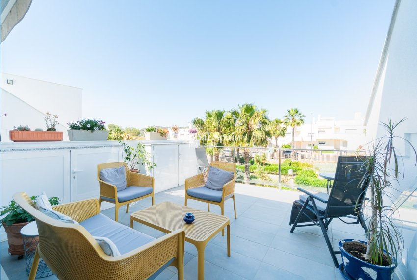 Venta - APARTAMENTO -
VISTABELLA GOLF  - Inland