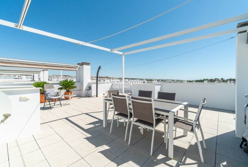 Venta - APARTAMENTO -
VISTABELLA GOLF  - Inland