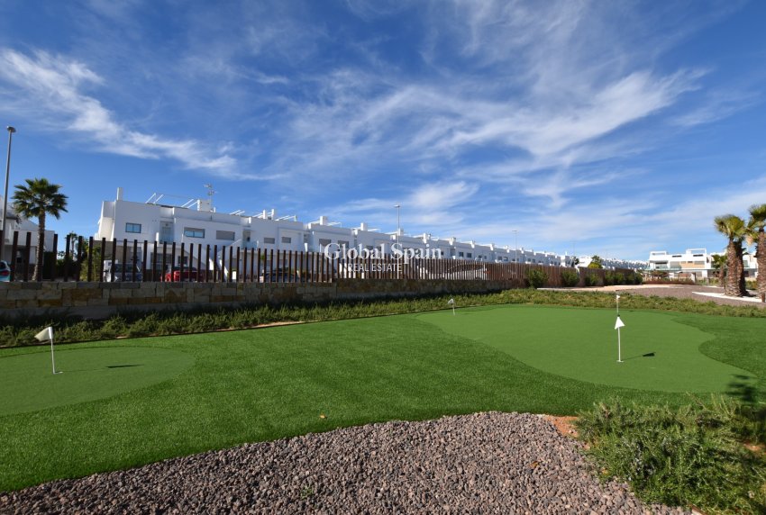 Venta - APARTAMENTO -
VISTABELLA GOLF  - Inland