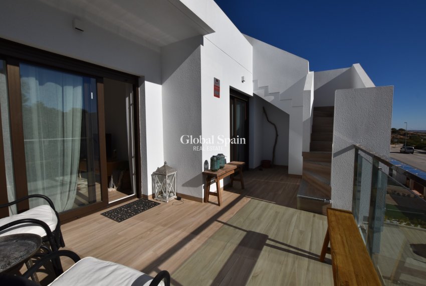 Venta - APARTAMENTO -
VISTABELLA GOLF  - Inland