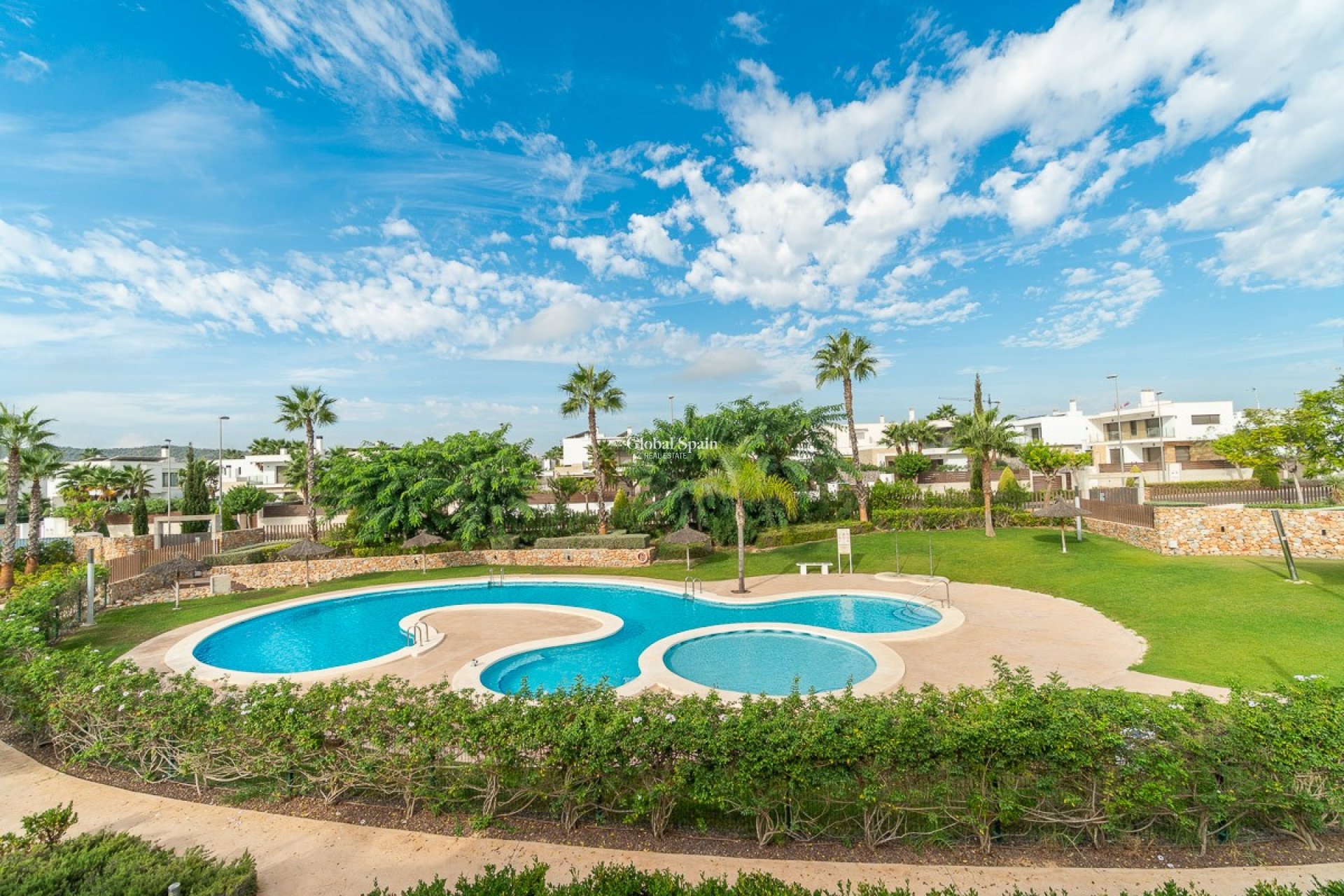 Venta - APARTAMENTO -
VISTABELLA GOLF  - Inland