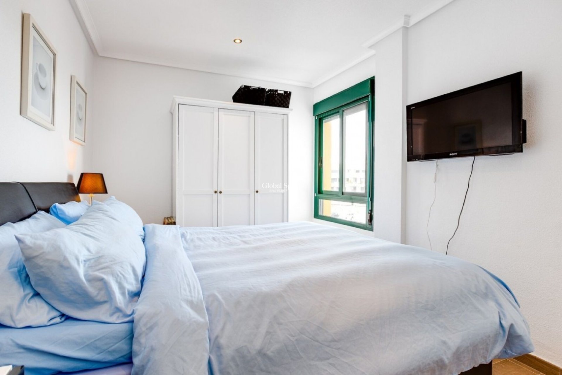 Venta - ÁTICO -
CAMPOAMOR - Inland