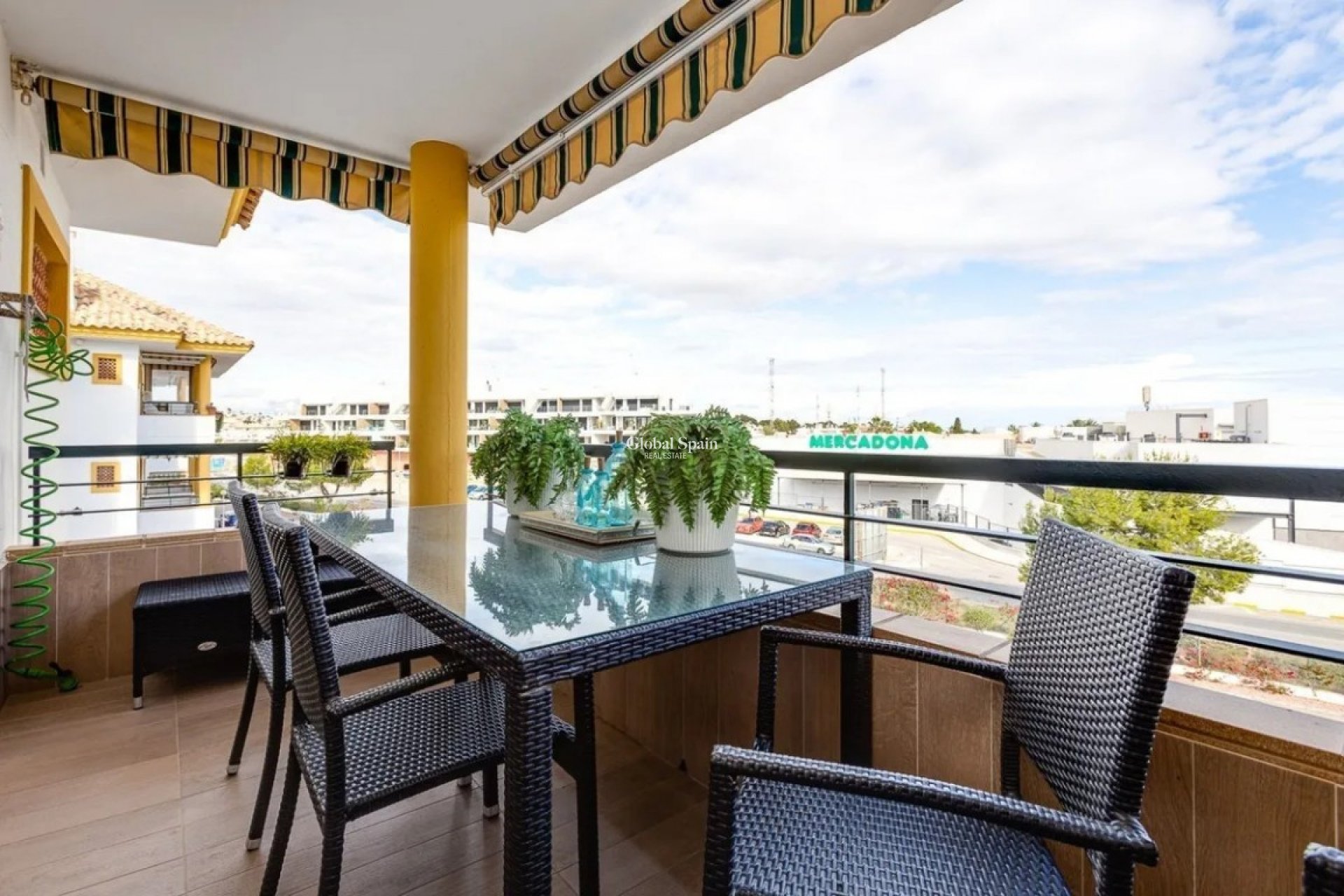 Venta - ÁTICO -
CAMPOAMOR - Inland