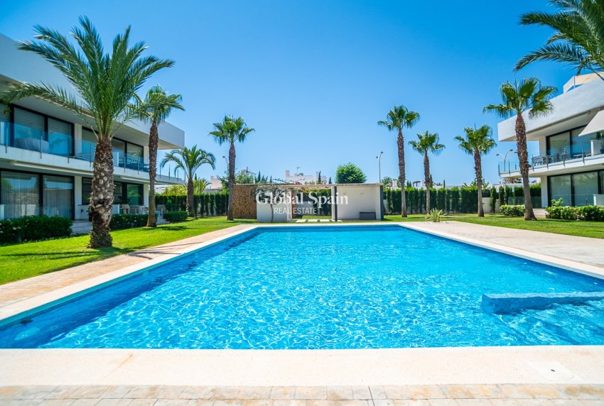 Venta - Atico -
CARTAGENA - Mar de Cristal