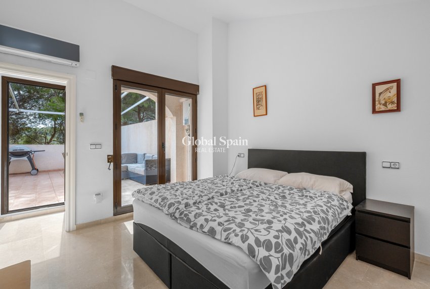 Venta - ÁTICO -
DEHESA DE CAMPOAMOR - Costa Blanca