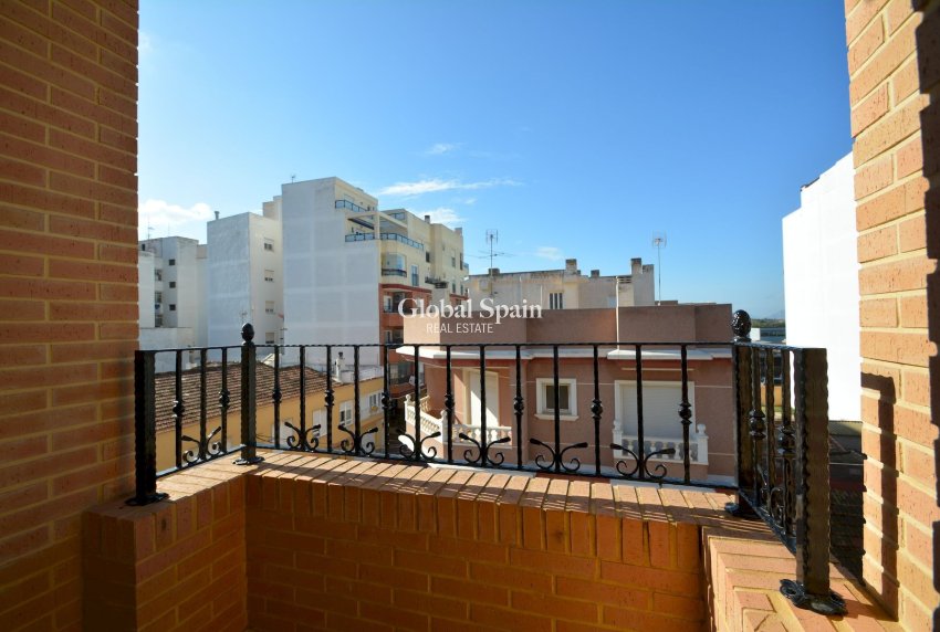 Venta - ÁTICO -
GUARDAMAR DEL SEGURA - Costa Blanca