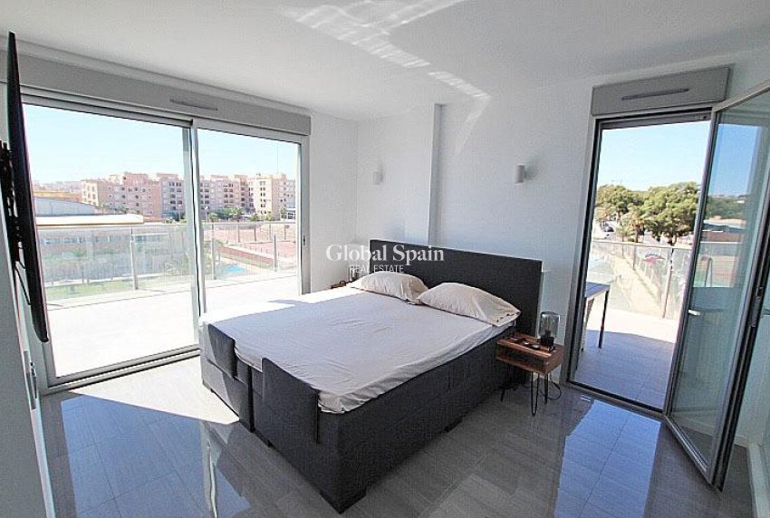 Venta - ÁTICO -
GUARDAMAR DEL SEGURA - Guardamar Playa