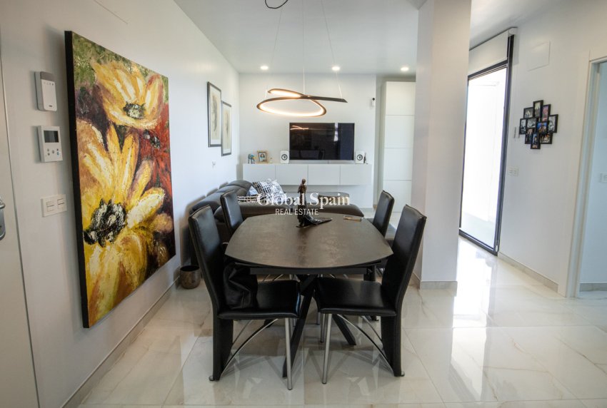 Venta - ÁTICO -
LOS BALCONES - LOS ALTOS - AMANECER