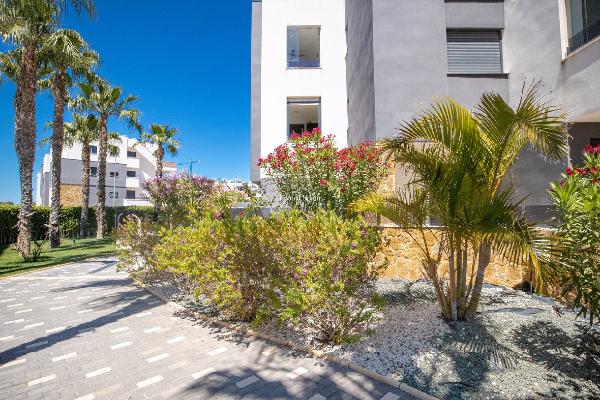Venta - ÁTICO -
LOS BALCONES - LOS ALTOS - AMANECER