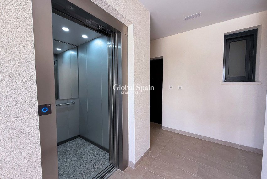 Venta - Atico -
LOS BALCONES - LOS ALTOS