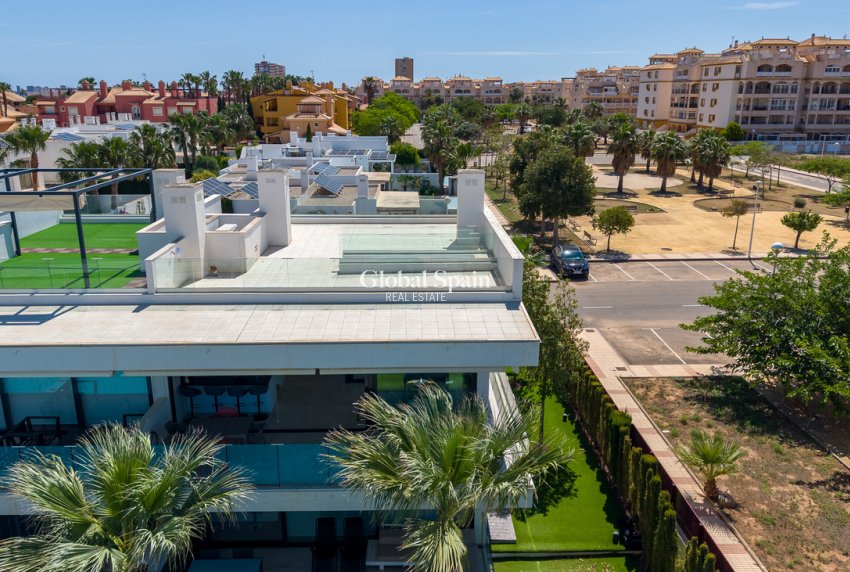 Venta - ÁTICO -
MAR DE CRISTAL - Costa Calida