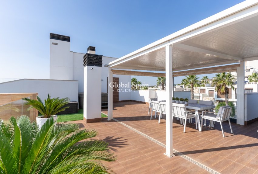 Venta - ÁTICO -
ORIHUELA COSTA - Costa Blanca