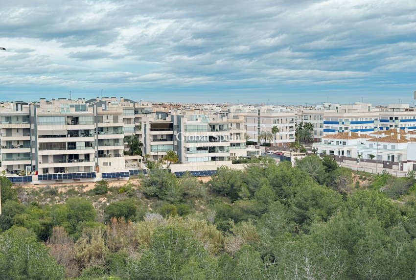 Venta - ÁTICO -
ORIHUELA COSTA - Costa Blanca