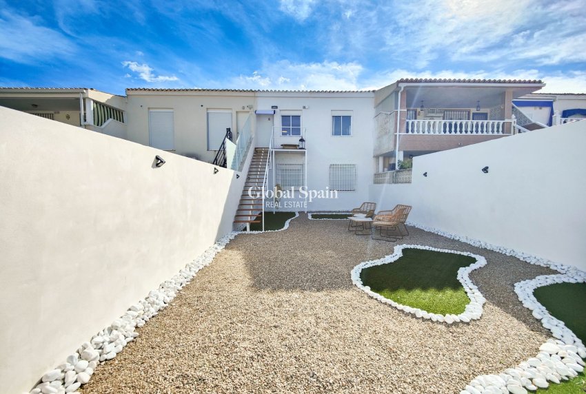 Venta - ÁTICO -
ORIHUELA COSTA - Costa Blanca