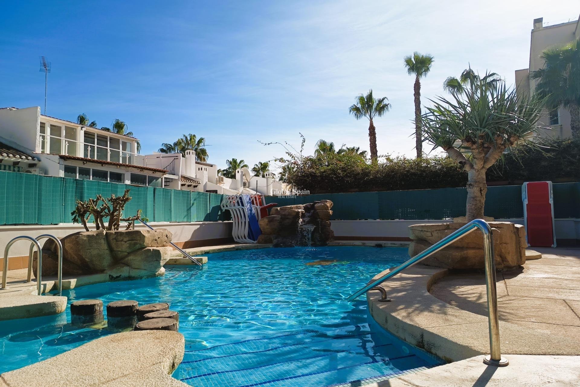 Venta - ÁTICO -
ORIHUELA COSTA - Costa Blanca