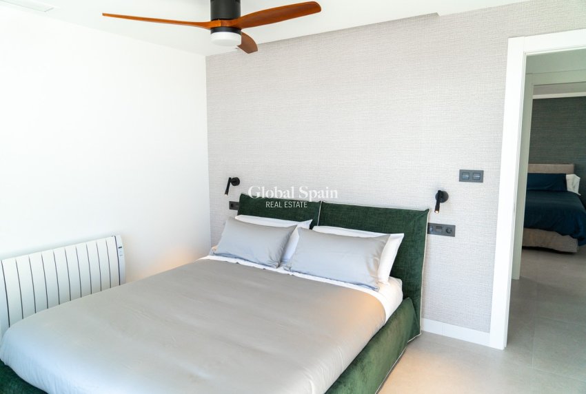 Venta - ÁTICO -
ORIHUELA COSTA - La Zenia