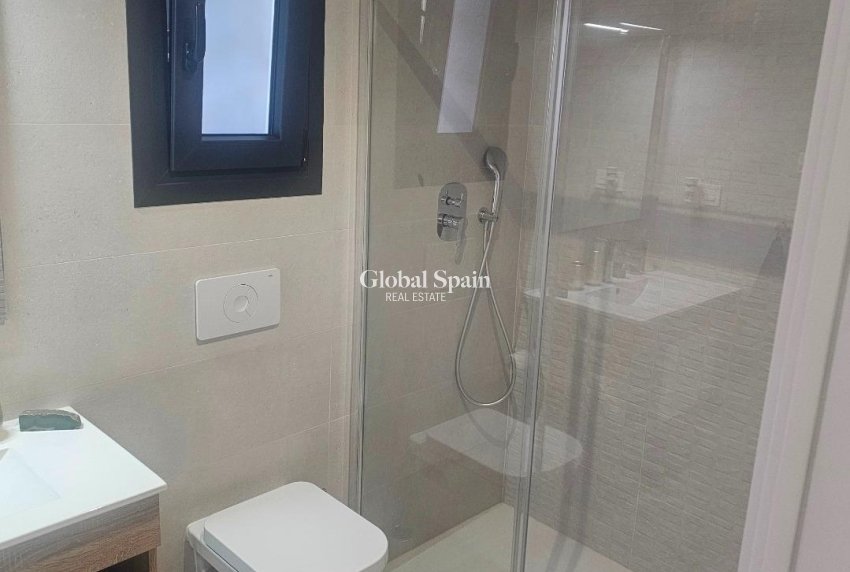 Venta - ÁTICO -
ORIHUELA COSTA - Los Almendros-la Florida