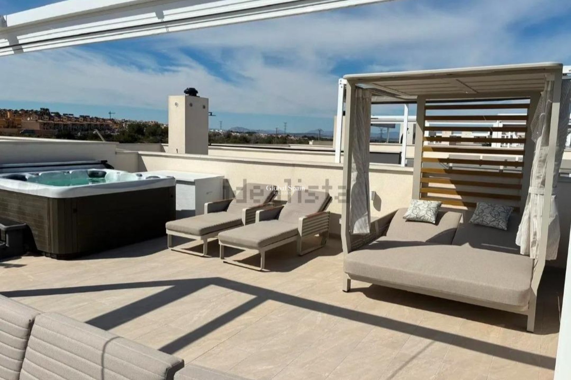 Venta - ÁTICO -
ORIHUELA COSTA - Los Almendros-la Florida