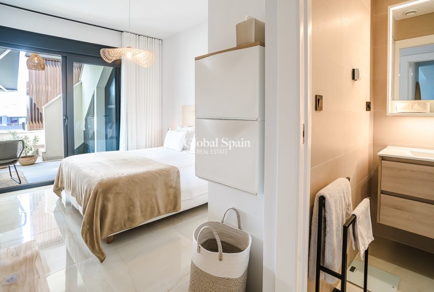 Venta - ÁTICO -
ORIHUELA COSTA - Los Altos