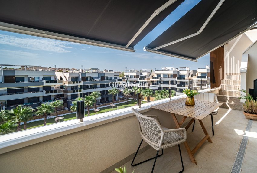 Venta - ÁTICO -
ORIHUELA COSTA - Los Altos