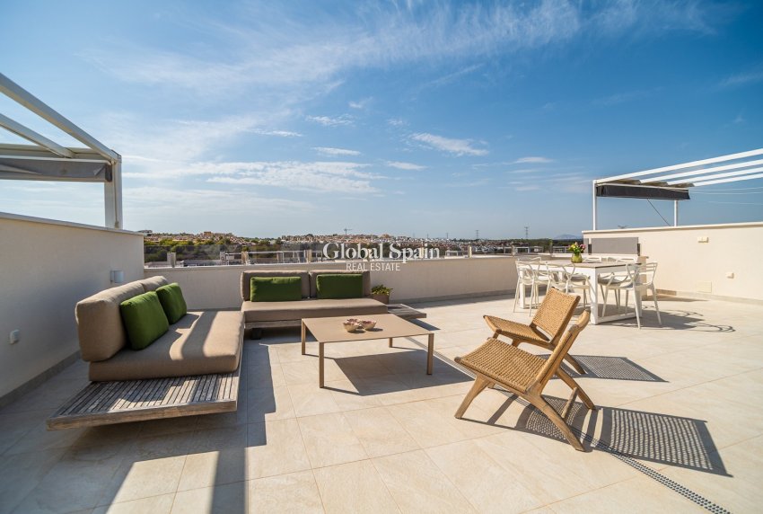 Venta - ÁTICO -
ORIHUELA COSTA - Los Altos