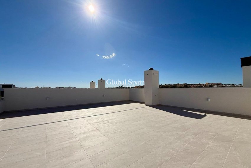 Venta - ÁTICO -
ORIHUELA COSTA - PAU 8