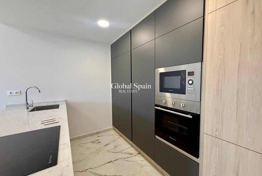 Venta - ÁTICO -
ORIHUELA COSTA - PAU 8