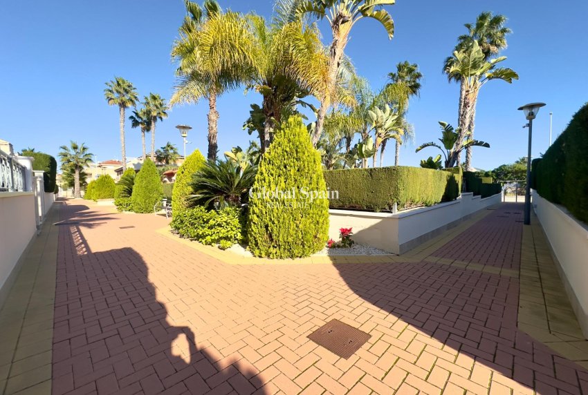 Venta - ÁTICO -
ORIHUELA COSTA - Playa Flamenca