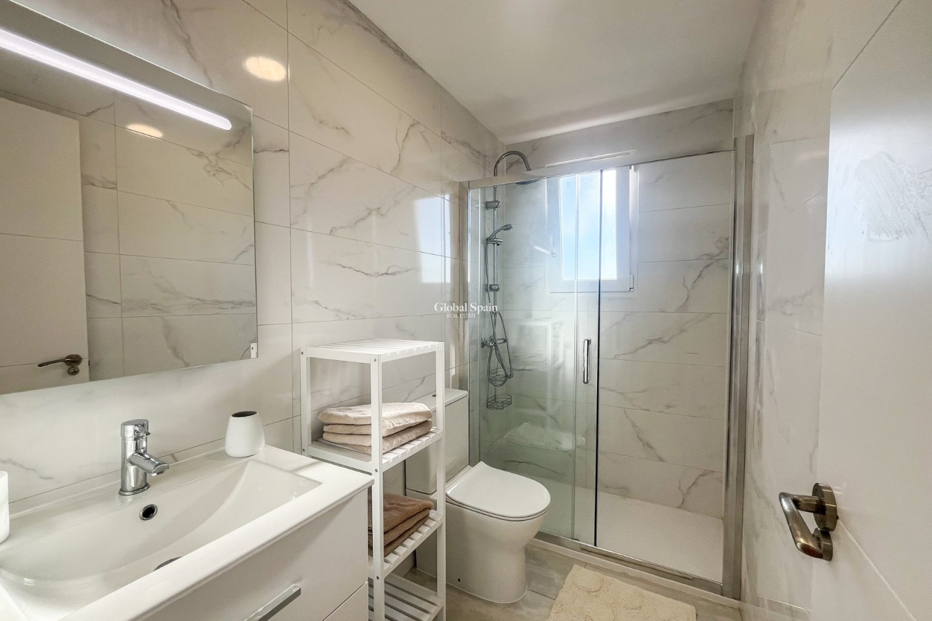 Venta - ÁTICO -
ORIHUELA COSTA - Punta Prima