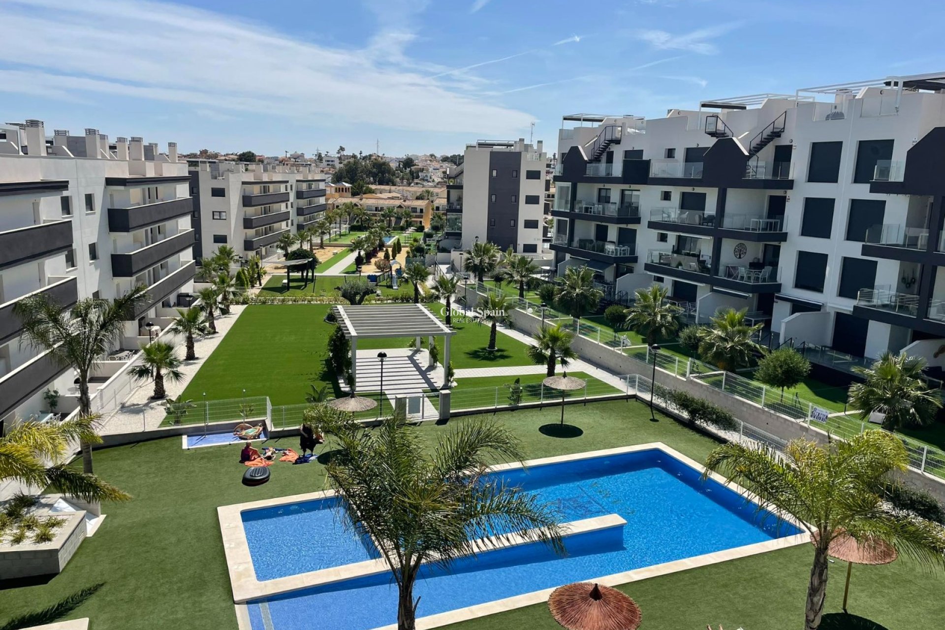 Venta - Atico -
ORIHUELA COSTA - VILLAMARTÍN