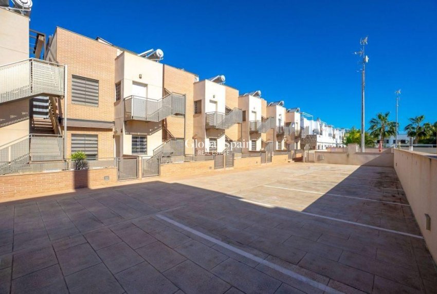 Venta - ÁTICO -
PILAR DE LA HORADADA - Costa Blanca
