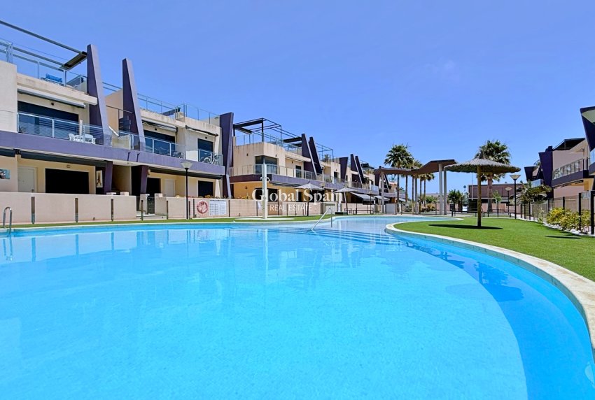 Venta - ÁTICO -
PILAR DE LA HORADADA - Costa Blanca