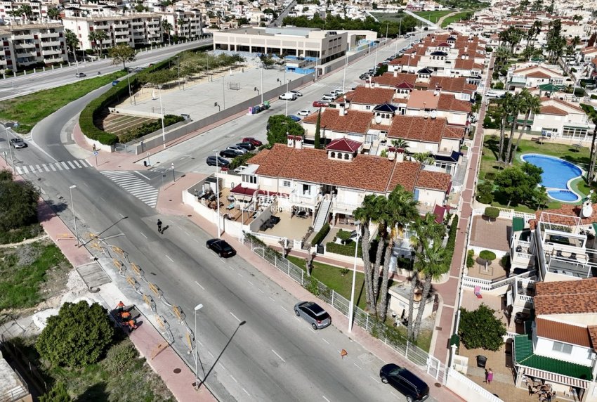 Venta - ÁTICO -
PLAYA FLAMENCA - Costa Blanca