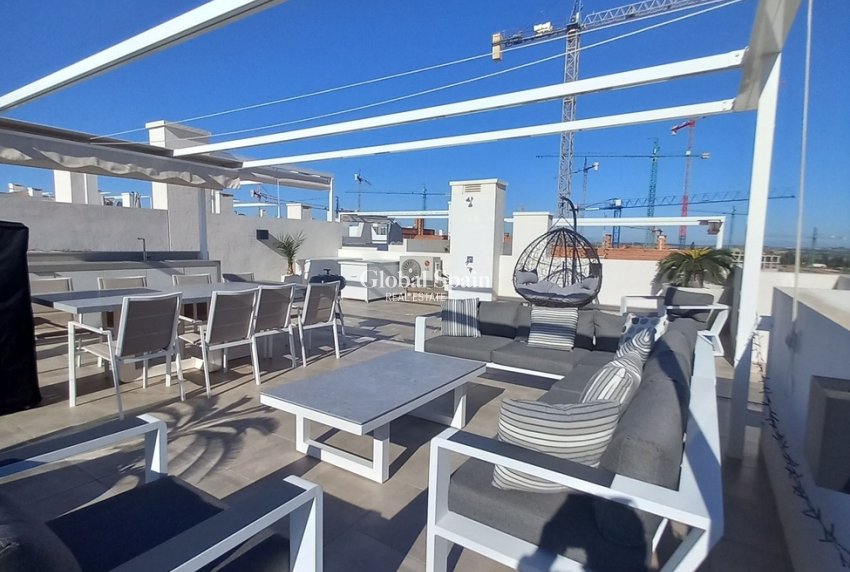 Venta - ÁTICO -
SAN MIGUEL DE SALINAS - Costa Blanca
