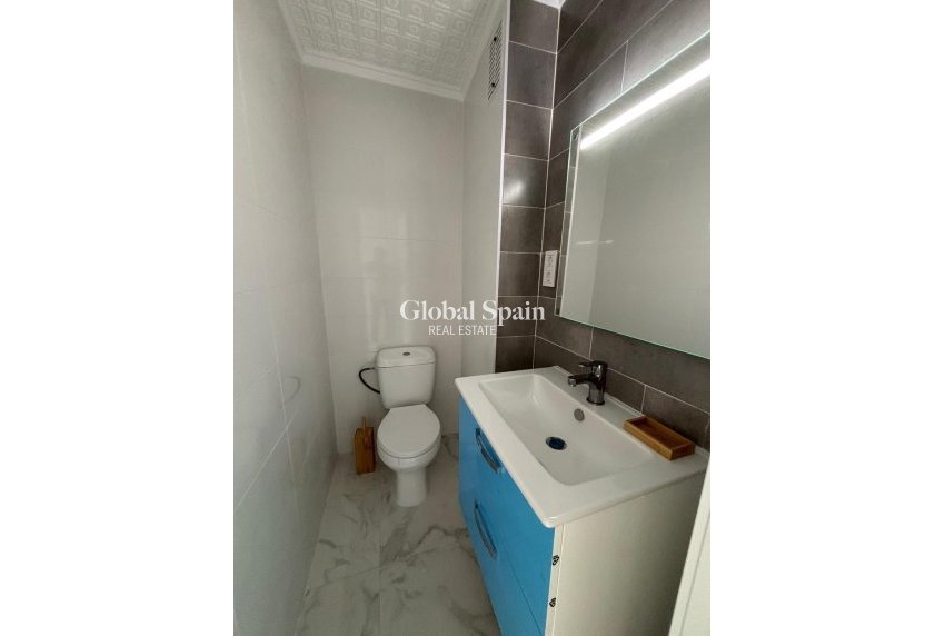 Venta - ÁTICO -
TORREVIEJA - Acequion