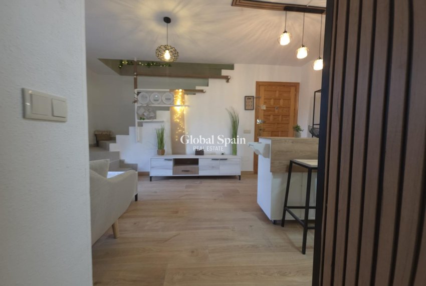 Venta - ÁTICO -
TORREVIEJA - Cala Ferris