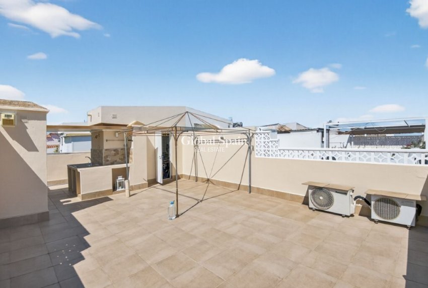 Venta - ÁTICO -
TORREVIEJA - Calas Blancas