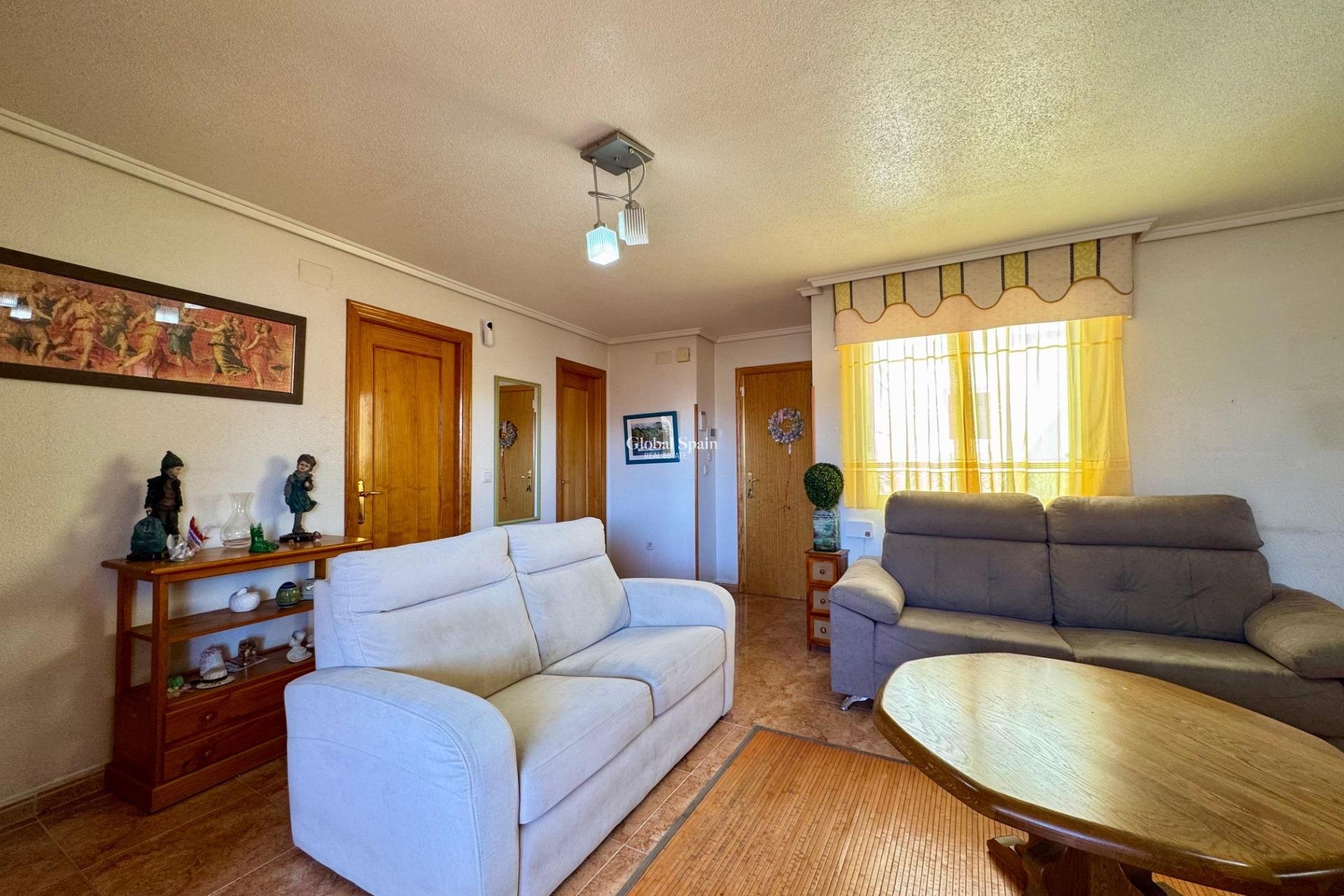 Venta - Atico -
TORREVIEJA - Centro