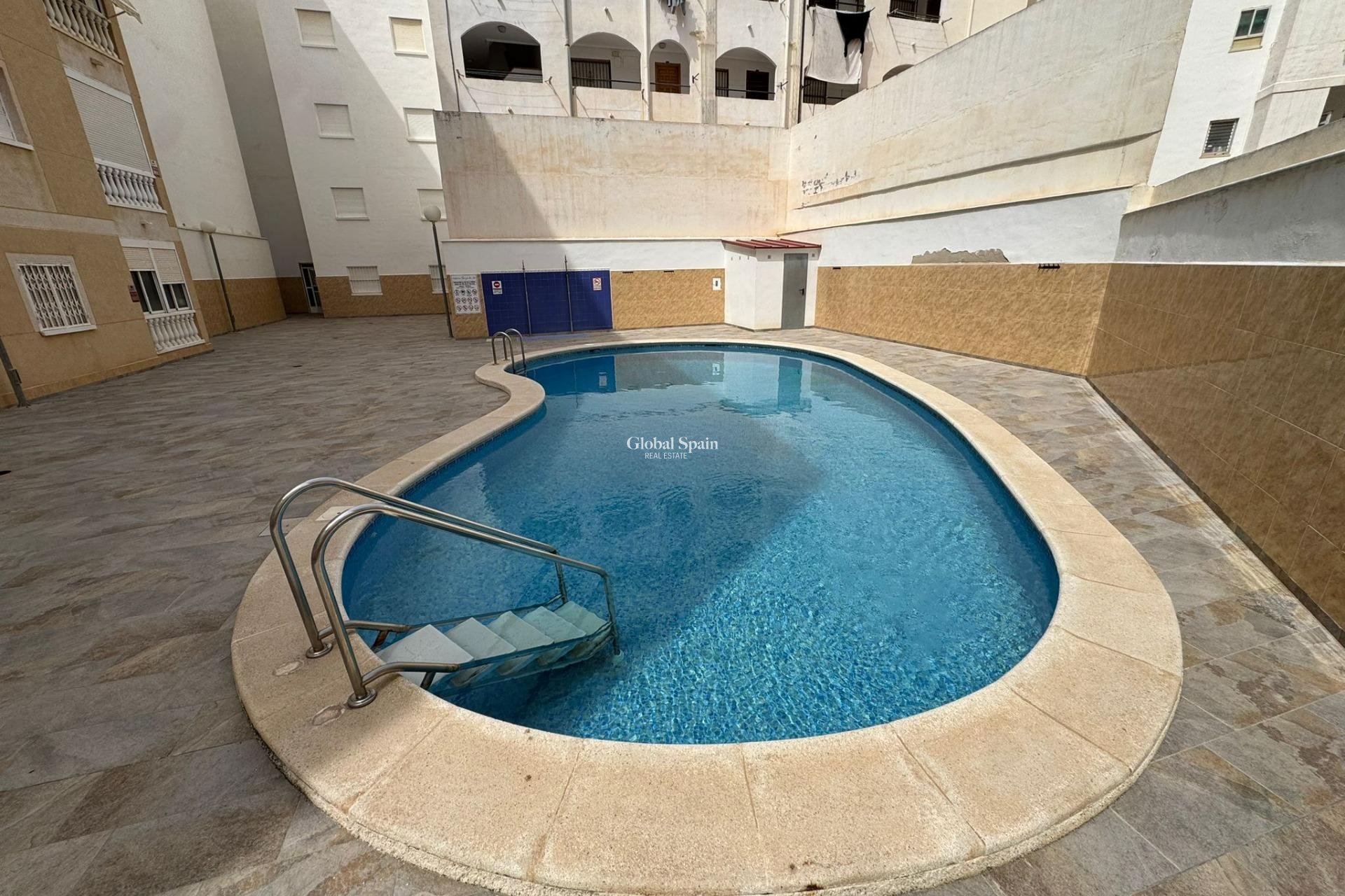 Venta - ÁTICO -
TORREVIEJA - Centro