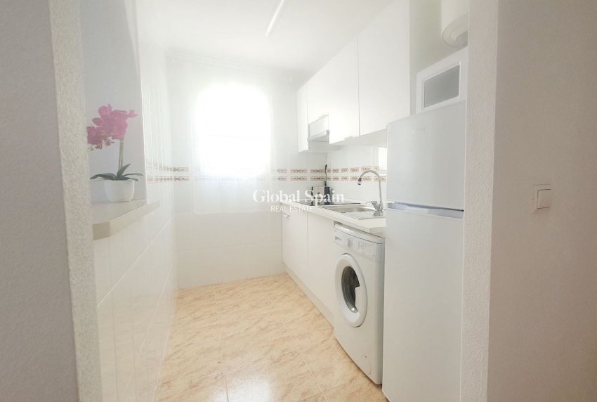 Venta - ÁTICO -
TORREVIEJA - Costa Blanca