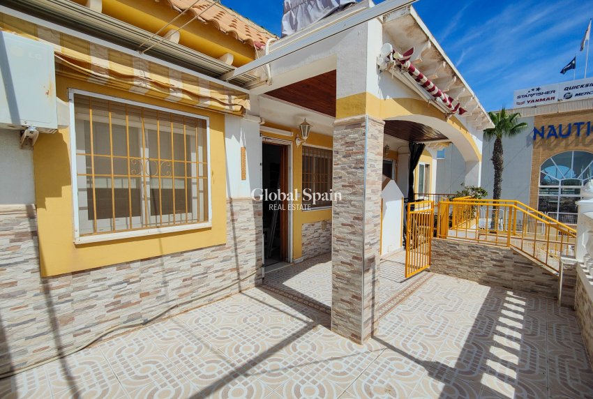Venta - ÁTICO -
TORREVIEJA - Costa Blanca
