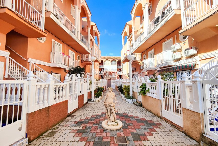 Venta - ÁTICO -
TORREVIEJA - Costa Blanca