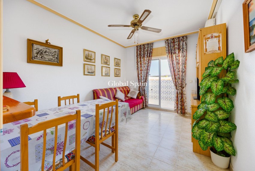 Venta - ÁTICO -
TORREVIEJA - Costa Blanca