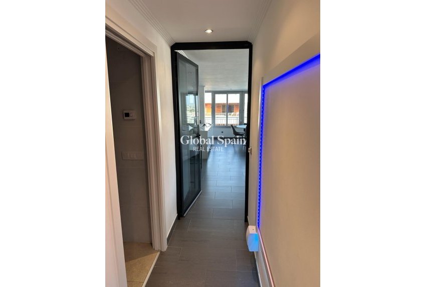 Venta - ÁTICO -
TORREVIEJA - El Acequión - Los Náufragos