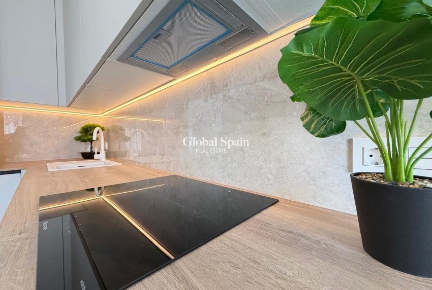 Venta - ÁTICO -
TORREVIEJA - Estacion de autobuses