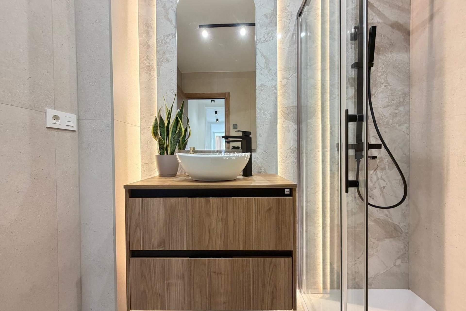 Venta - ÁTICO -
TORREVIEJA - Estacion de autobuses