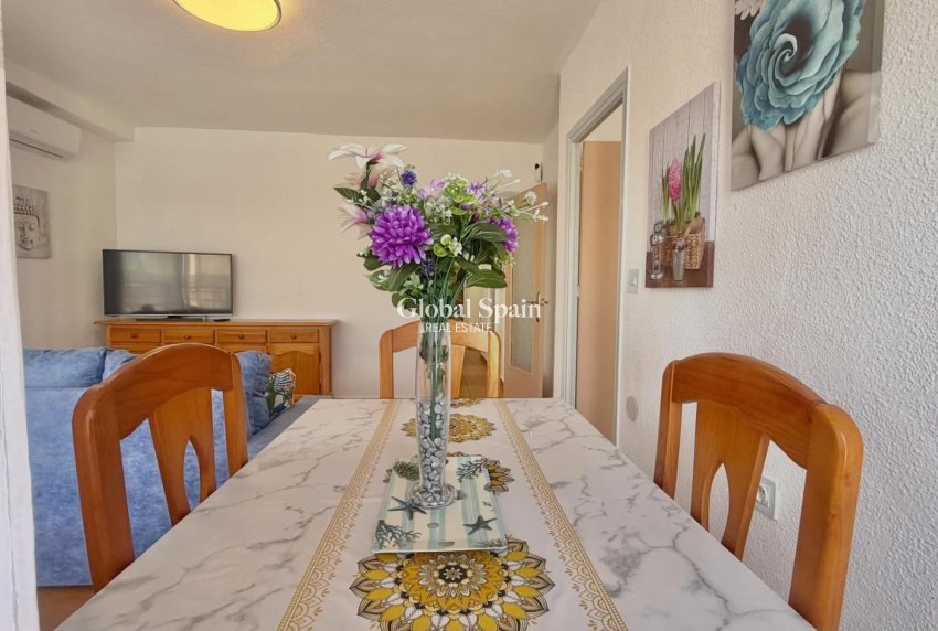 Venta - ÁTICO -
TORREVIEJA - Habaneras